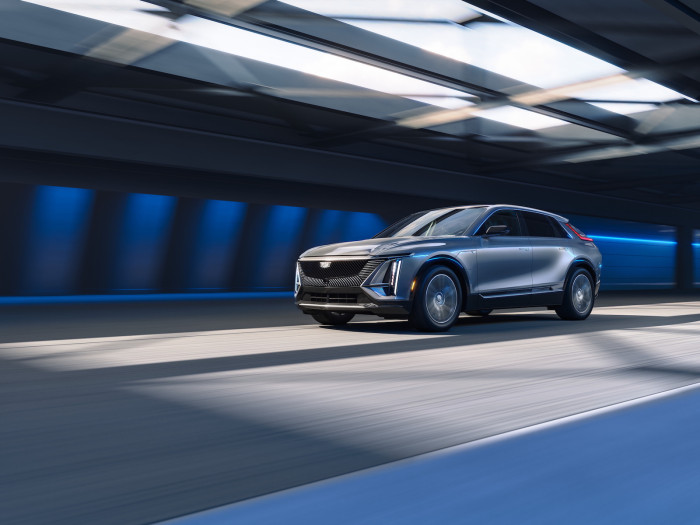 Die neue Ultium-Plattform, die unter anderem der Lyriq nutzt, soll Steer by Wire bereits ermöglichen. (Bild: Cadillac)
